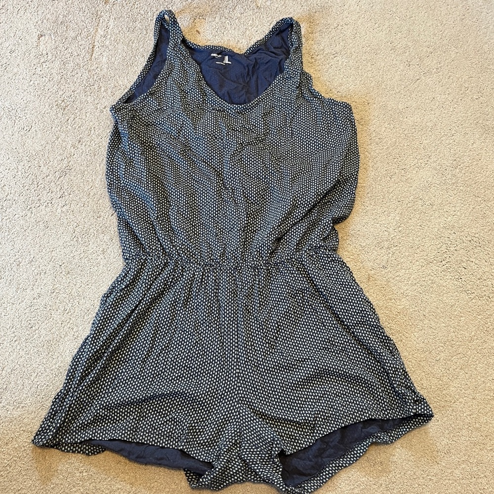 Gap body size medium romper blue white